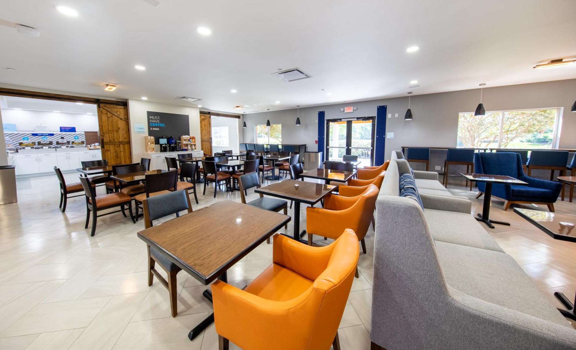 Holiday Inn Express & Suites Clermont Se - West Orlando By Ihg Four Corners ภายนอก รูปภาพ